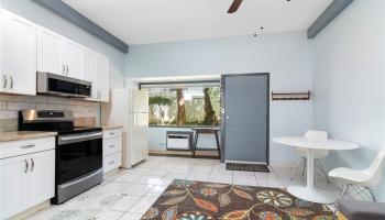 Terrazza condo # 102, Honolulu, Hawaii - photo 2 of 10