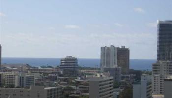 Maile Tower condo # 6B, Honolulu, Hawaii - photo 1 of 10