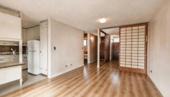 University Towers condo # 303, Honolulu, Hawaii - photo 4 of 13