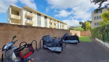 University Towers condo # 603, Honolulu, Hawaii - photo 5 of 25