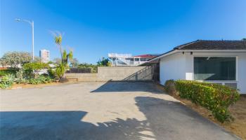 1029 Makaiwa Street Kahala Area, Diamond Head home - photo 4 of 25 1029 Makaiwa Street Kahala Area, Diamond Head home - photo 4 of 25