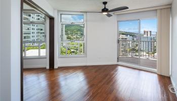 Maunaihi Terrace condo # 801, Honolulu, Hawaii - photo 5 of 20