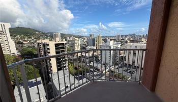 Maunaihi Terrace condo # 801, Honolulu, Hawaii - photo 5 of 21
