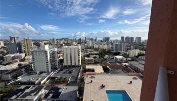 Maunaihi Terrace condo # 801, Honolulu, Hawaii - photo 6 of 21