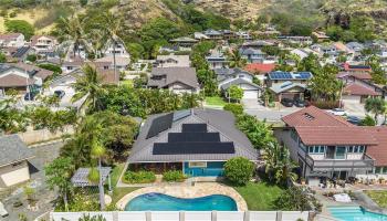 1035 Kamaole Street Kalama Valley, Hawaii Kai home - photo 2 of 25 1035 Kamaole Street Kalama Valley, Hawaii Kai home - photo 2 of 25