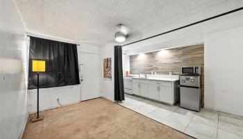 Makiki West condo # 105, Honolulu, Hawaii - photo 4 of 11