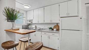 Makiki West condo # 205, Honolulu, Hawaii - photo 4 of 21