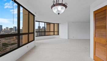 Continental Plaza condo # 706, Honolulu, Hawaii - photo 4 of 18