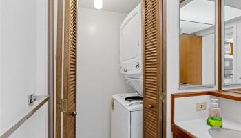 Continental Plaza condo # 706, Honolulu, Hawaii - photo 6 of 18