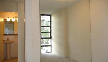 1050 Kinau St Honolulu - Rental - photo 3 of 7