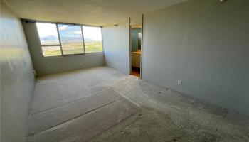 1060 Kamehameha Hwy Pearl City - Rental - photo 4 of 13