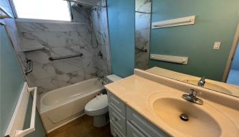 1060 Kamehameha Hwy Pearl City - Rental - photo 6 of 13