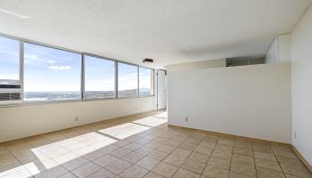 1060 Kamehameha Hwy Pearl City - Rental - photo 6 of 25