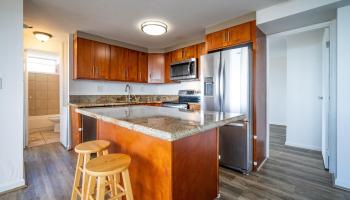 1060 Kamehameha Hwy Pearl City - Rental - photo 5 of 16