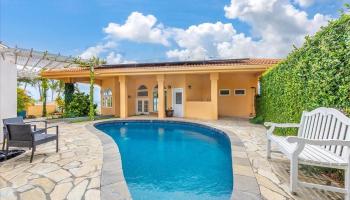 1062  Hoa Street Napali Haweo, Hawaii Kai home - photo 5 of 25