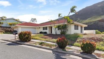 1069 Maunanani St Honolulu - Rental - photo 3 of 24 1069 Maunanani St Honolulu - Rental - photo 3 of 24