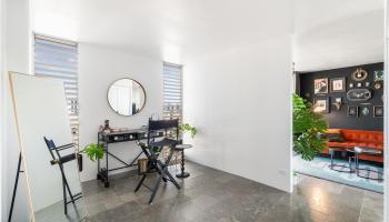 Crown Thurston condo # 402, Honolulu, Hawaii - photo 6 of 15