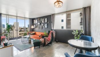 Crown Thurston condo # 402, Honolulu, Hawaii - photo 2 of 16