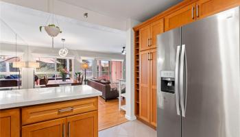 Country Club Village condo # 110, Honolulu, Hawaii - photo 5 of 25