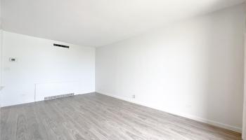 East Lake Apts condo # 606, Honolulu, Hawaii - photo 5 of 20