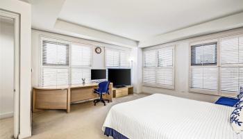 Queen Victoria Residences condo # 303, Honolulu, Hawaii - photo 6 of 21
