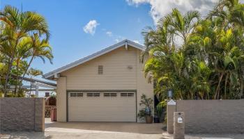 1080  Kaumoku Street Mariners Ridge, Hawaii Kai home - photo 2 of 20