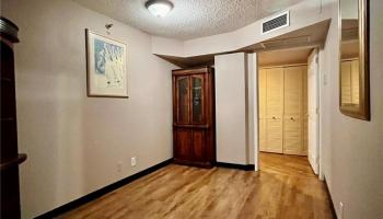 Executive Centre condo # 1607, Honolulu, Hawaii - photo 2 of 11 Executive Centre condo # 1607, Honolulu, Hawaii - photo 2 of 11