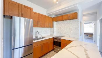 Beretania-Pensacola condo # 301, Honolulu, Hawaii - photo 5 of 20