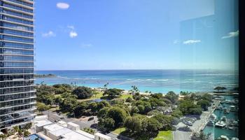 Victoria Place condo # 1710, Honolulu, Hawaii - photo 4 of 25