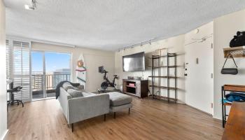 1111 Wilder condo # PHA, Honolulu, Hawaii - photo 4 of 16