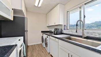 1111 Wilder condo # PHA, Honolulu, Hawaii - photo 6 of 16