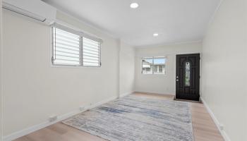 1113  Villa Lane Moiliili, Honolulu home - photo 3 of 23