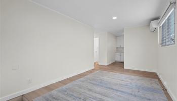 1113  Villa Lane Moiliili, Honolulu home - photo 5 of 23