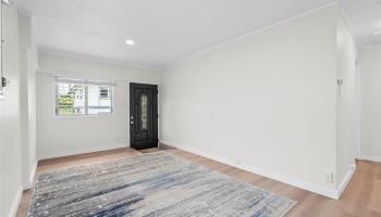 1113  Villa Lane Moiliili, Honolulu home - photo 6 of 23