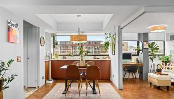 Punahou Regency condo # 4B, Honolulu, Hawaii - photo 3 of 20