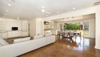 1116  Kealaolu Ave Kahala Area, Diamond Head home - photo 3 of 25