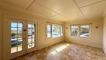 1118 15th Ave Honolulu - Multi-family - photo 3 of 20