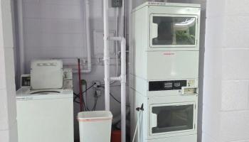 Banyan Gardens condo # 203, Honolulu, Hawaii - photo 6 of 9