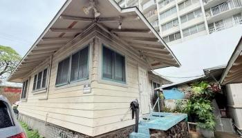 1119 Young Street Honolulu - Multi-family - photo 2 of 18