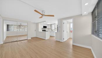 Wilder Regent condo # 1000B, Honolulu, Hawaii - photo 2 of 2