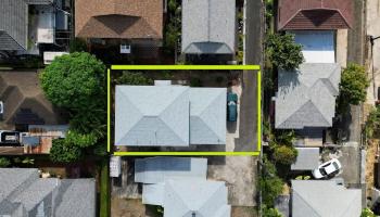 1122  4th Ave Kaimuki, Diamond Head home - photo 2 of 24