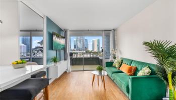 Elms condo # 702, Honolulu, Hawaii - photo 4 of 25