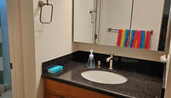 Kaahumanu Plaza condo # 1104, Honolulu, Hawaii - photo 6 of 9