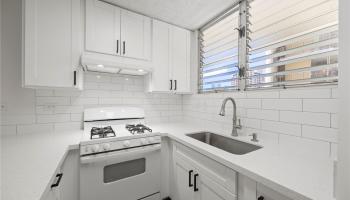 Kaahumanu Plaza condo # 405, Honolulu, Hawaii - photo 5 of 22