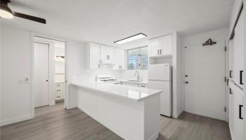 Kaahumanu Plaza condo # 405, Honolulu, Hawaii - photo 6 of 22