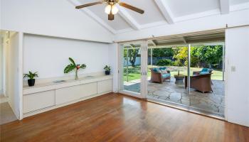 1129  Koloa Street Kahala Area, Diamond Head home - photo 2 of 25