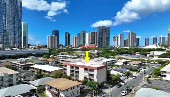 Rycroft Manor condo # 302, Honolulu, Hawaii - photo 2 of 22