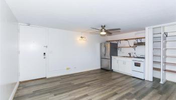 Rycroft Manor condo # 405, Honolulu, Hawaii - photo 4 of 24