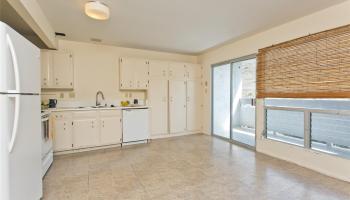 Mariners Village 3 condo # C, Honolulu, Hawaii - photo 2 of 25
