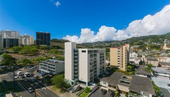 Wilder Terrace condo # 1204, Honolulu, Hawaii - photo 2 of 23